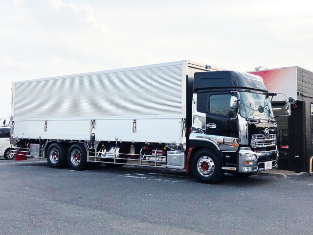 【469】UDトラックス　クオン　ウィング　10輪　ステンレス多数