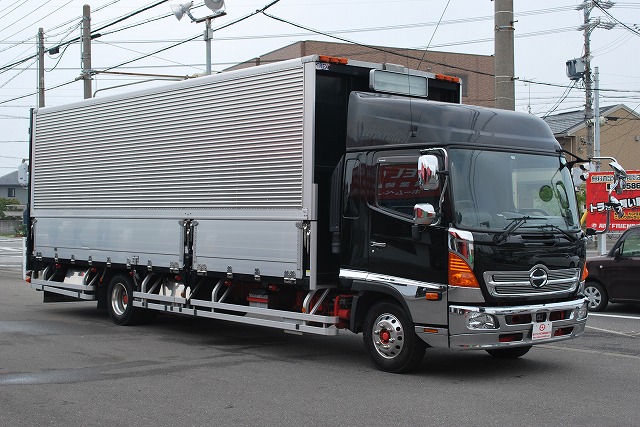 【228】日野レンジャー　ワイド　アルミウイング　リアエアサス　7200ボデー　ハイグレード