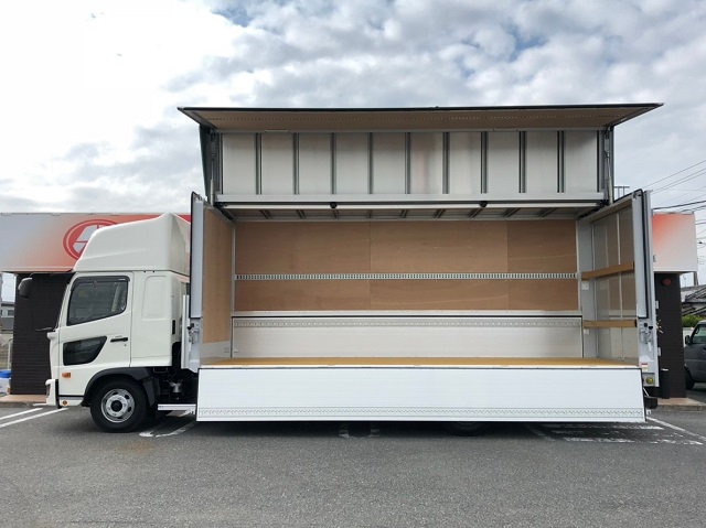 【285】日野　レンジャープロ　アルミウイング　ハイルーフ　リヤエアサス　未使用車