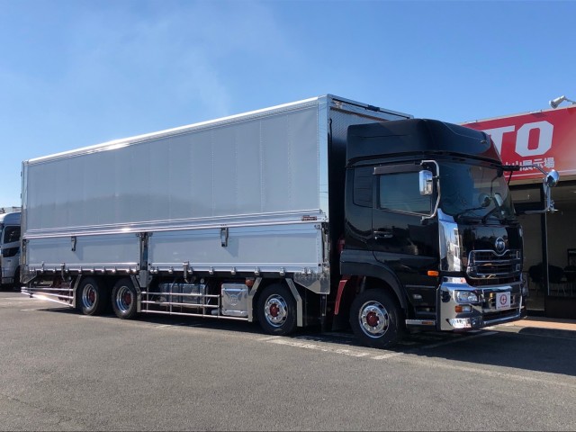 【332】ＵＤトラックスクオン　低床　冷凍ウイング　総輪エアサス　ハイルーフ