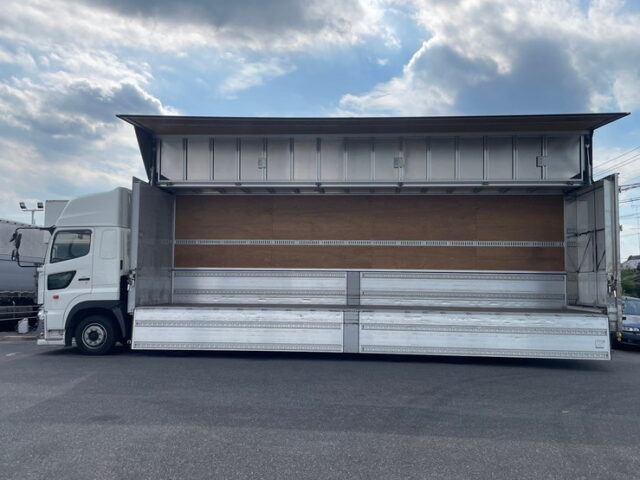 H30 プロフィア　アルミウィング　リア門口ステンレス　