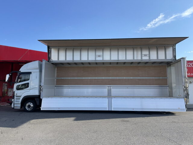 【現行型】スーパーグレート　スーパーハイルーフ　未使用　リア門口ステンレス