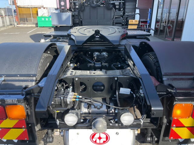 17スーパーグレート　トレーラーヘッド　ハイルーフ　未使用　E尺　460馬力　第5輪荷重11.500㎏　プレミアムライン