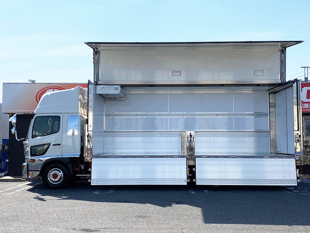 【803】R3　17レンジャー　冷凍ウィング　造りボディ　格納ゲート