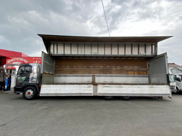 【846】H16　テラヴィ　ウィング　板バネ　バイザーミラーステー付