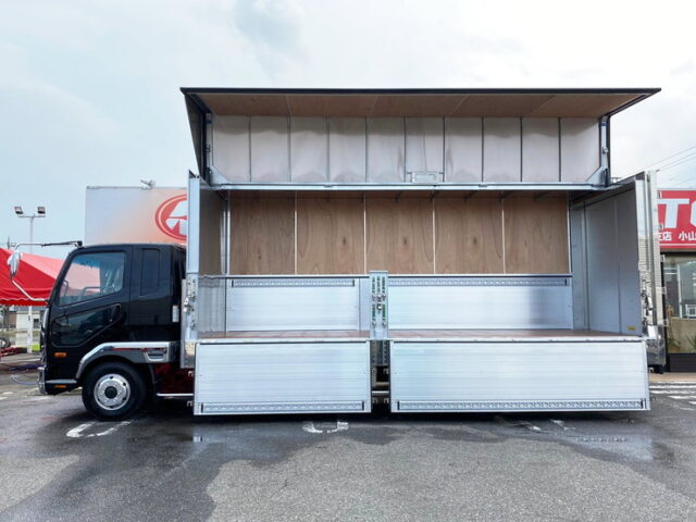 【896】H28　ファイター　ウィング　山田造りボデー(未使用)　セミワイド　エアサス　委託販売