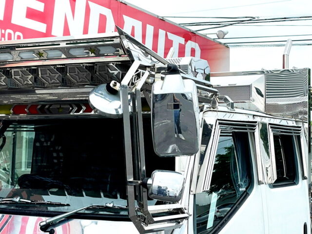 【1155】H12　キャンター　ダブルキャブ　架装多数　マニ割り　煙突マフラー　5速MT