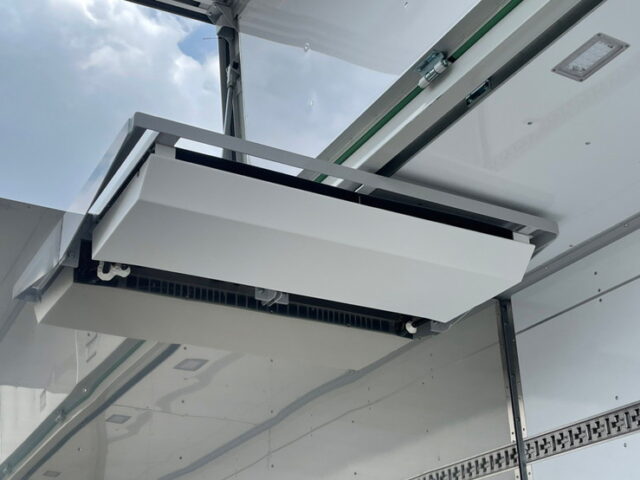 【1169】R4　17レンジャー　ハイルーフ　冷凍ウィング　6500　ワイド　240馬力　未使用