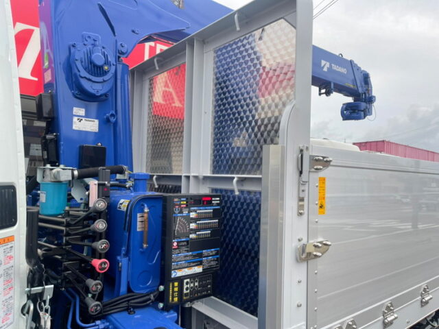 【1264】R4　ファイター　増トン　4段クレーン　未使用車　ラジコン　フックイン　差し違い　角足　6000セミワイド