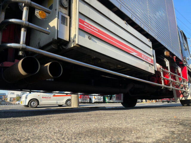 【1392】H12　テラヴィ　冷凍バン　V8　ダブルマフラー　7速　ステンレス多数