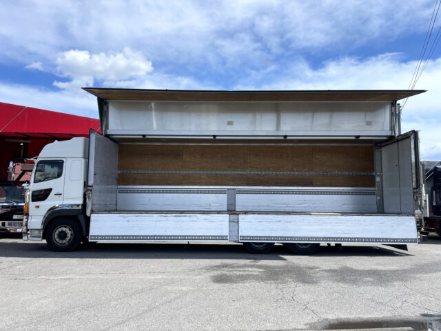 日野　プロフィア　ハイルーフ　ウィング　リア門口ステンレス　木床　内高247㎝