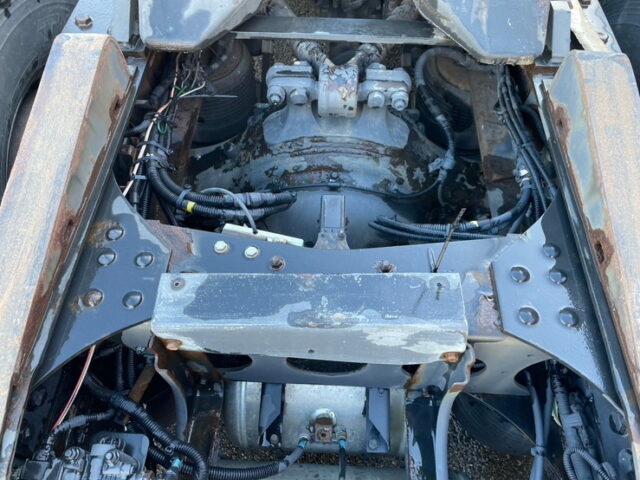 三菱ふそう　スーパーグレート　トレーラーヘッド　ハイルーフ　AT　ステンレスサイドバンパー