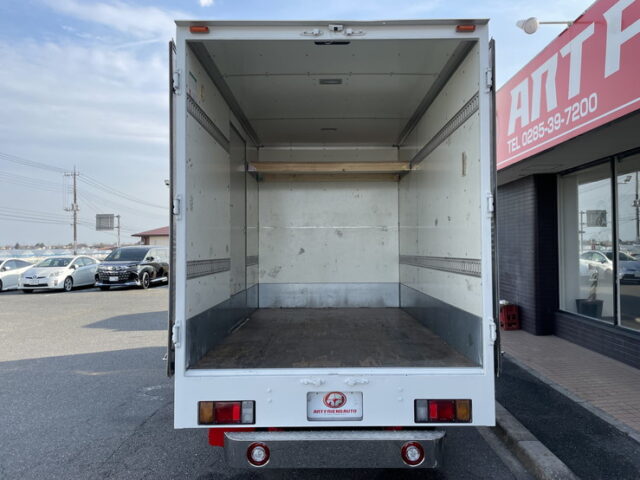 いすゞ　エルフ　アルミバン　5MT　サイドドア　ステンレスサイドバンパー　ステンレスリアバンパー　