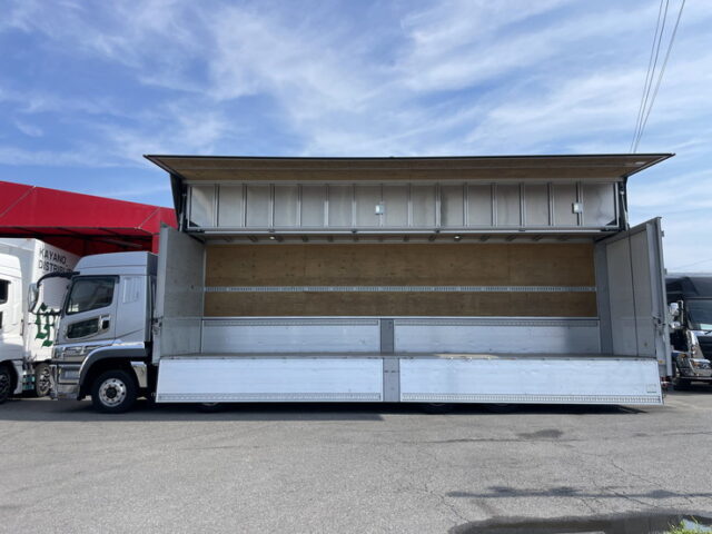 17スーパーグレート：ハイルーフ：ウィング：メッキ多数：アルミホイール