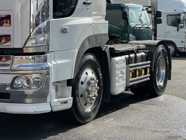 日野：プロフィア：ハイルーフ：トレーラーヘッド：メッキ多数：アルミホイール