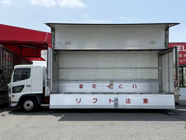 日野：レンジャープロ：冷凍ウィング：6200ワイド：ステンレス床：アルミホイール