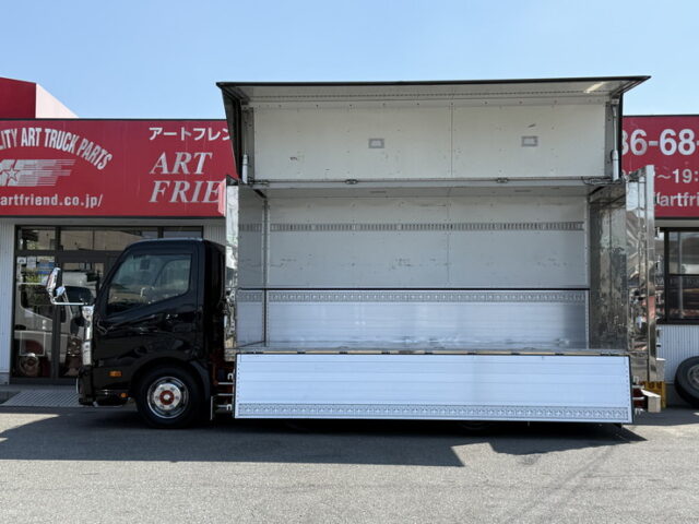 R3　日野　デュトロ　ワイドロング　アルミウィング　造りボディー　メッキ多数　