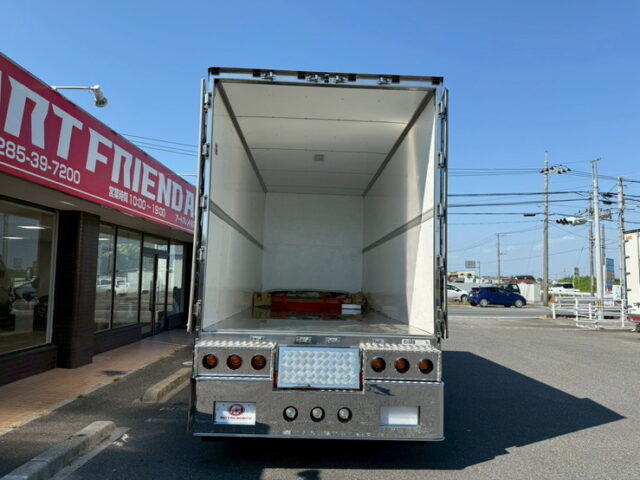 ブルーテックキャンター：造りボディ：アルミバン：ワイド超ロング：舟形バンパー：バスフェンダー