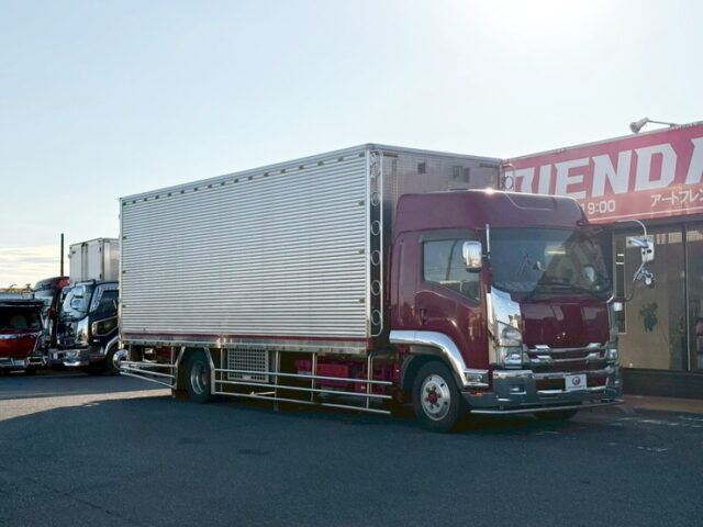 いすゞ：フォワード：ハイルーフ：冷凍バン：7100標準幅：架装多数：格納ゲート：エアサス