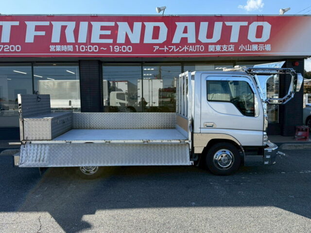 タイタンダッシュ：平ボデー：架装多数：標準幅：アオリステンレス張り：マニ割り