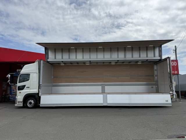 日野：17プロフィア：ハイルーフ：ウィング：未使用：アルミホイール：リア門口ステンレス