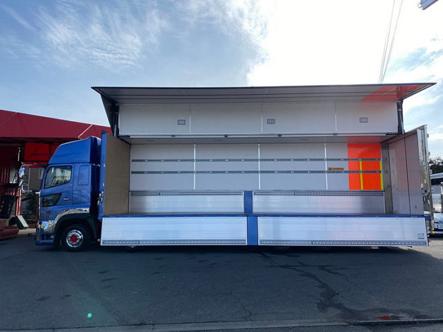 【751】日野　17プロフィア　ウィング　ステンレス多数　未使用