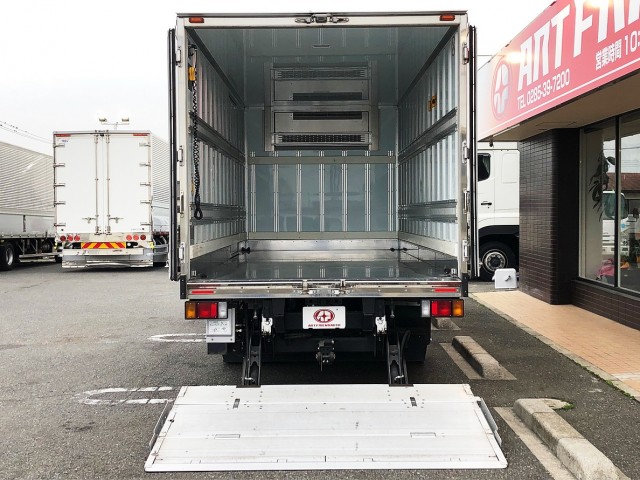 【197】いすゞ　エルフ　冷凍バン　格納ゲート　ワイドロング