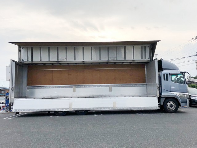 【479】ふそう　スーパーグレート　総輪エアサス　ウィング