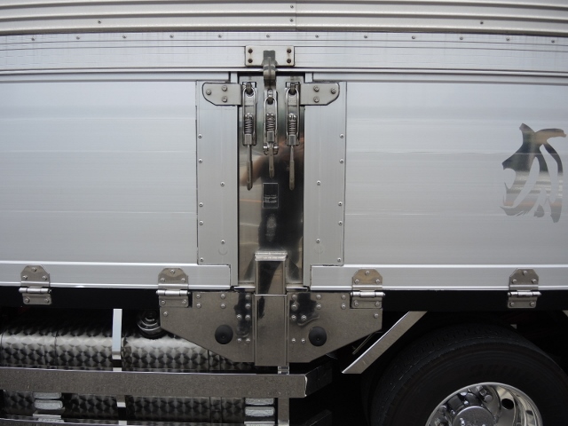 Ｈ１５　三菱　ＮＥＷファイター　アルミウィング　山田ボデー