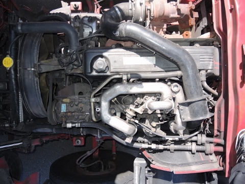 Ｈ１５　ＵＤ　コンドル　冷凍ウィング　６７００ボデー