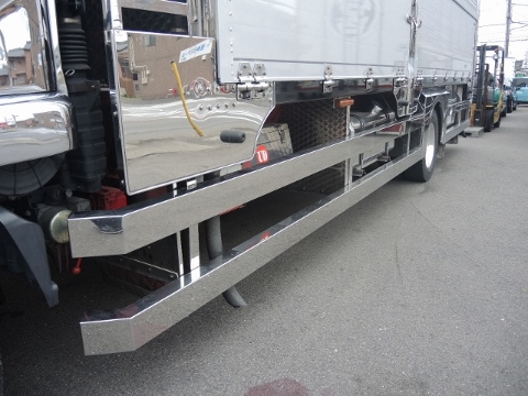 Ｈ１５　ＵＤ　コンドル　冷凍ウィング　６７００ボデー