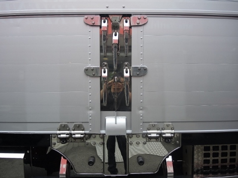 Ｈ１５　ＵＤ　コンドル　冷凍ウィング　６７００ボデー