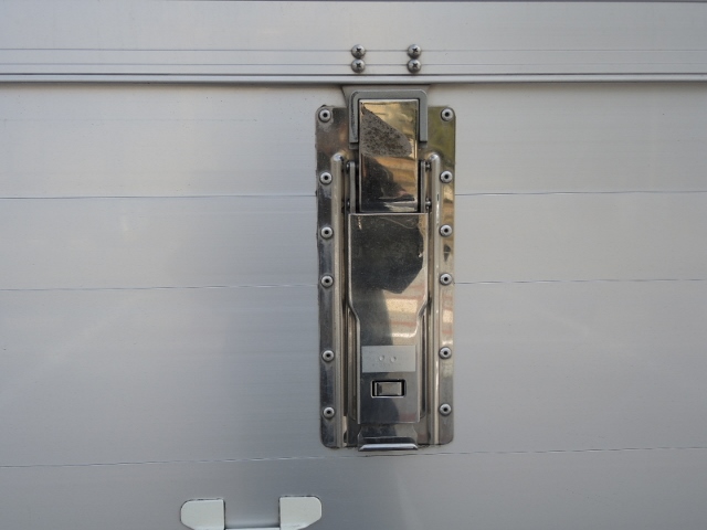 H20 いすゞ　０７フォワード　ワイド　アルミウィング