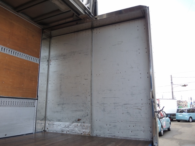 Ｈ１３　いすゞ　フォワード　アルミウィング　７２００ボデー　ワイドキャブ