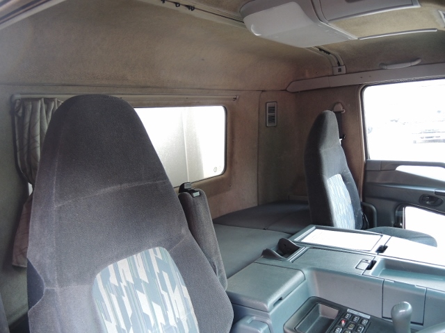 H16　三菱スーパーグレート　アルミウィング　中低床