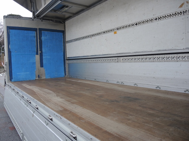 Ｈ２０　いすゞ　０７フォワード　アルミウィング　セミワイド