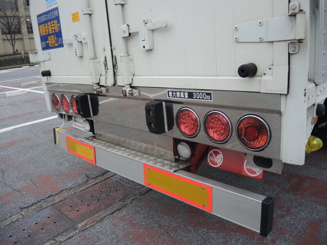 Ｈ２０　いすゞ　０７フォワード　アルミウィング　セミワイド