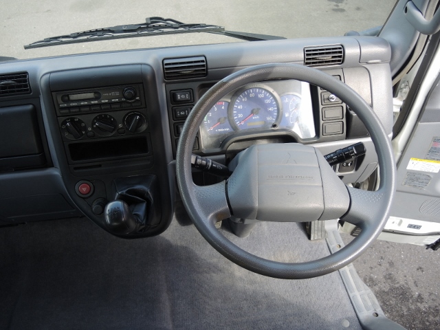 H17 三菱　ジェネレーションキャンター　平ボデー１０輪