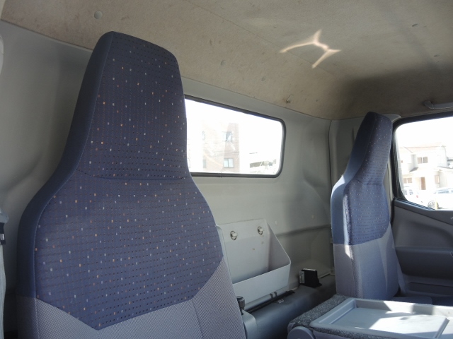 H17 三菱　ジェネレーションキャンター　平ボデー１０輪