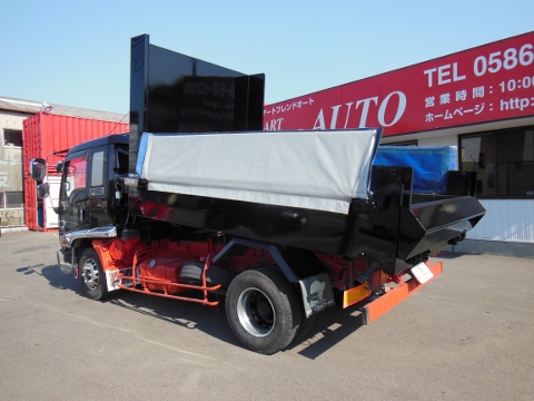 H18　いすゞ　フォワード　ダンプ