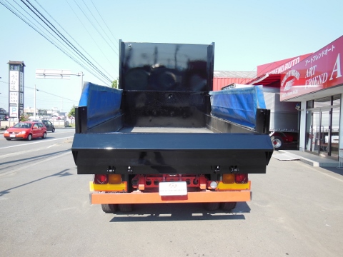 H18　いすゞ　フォワード　ダンプ