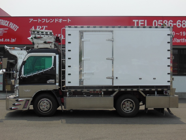 Ｈ１７　ジェネレーションキャンター　保冷車　