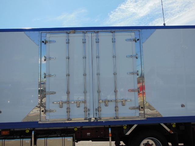 Ｈ２３　三菱　ベストワンファイター　冷蔵冷凍車