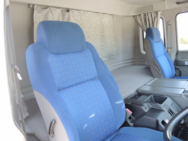 H24 いすゞ　ギガ　冷凍ウィング