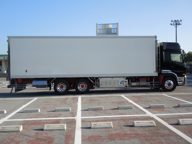 Ｈ２２　ニッサン　クオン　冷蔵冷凍車　ハイルーフ　総輪エアサス