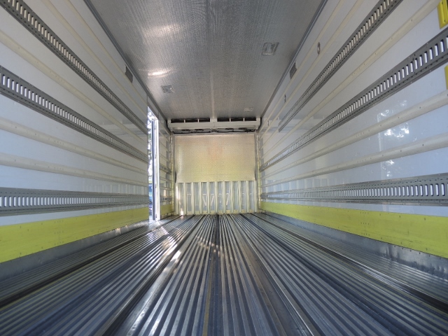 Ｈ２２　ニッサン　クオン　冷蔵冷凍車　ハイルーフ　総輪エアサス