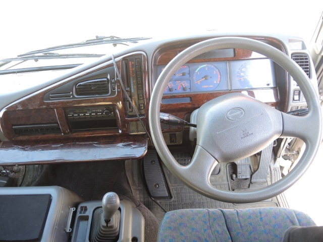 H13　日野スペースレンジャー　ワイド　アルミウィング　６２００ボデー