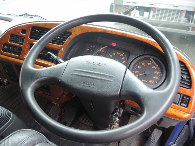 H18　いすゞ　３２０フォワード　冷凍ウィング　ワイド