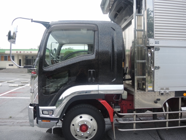 H23　いすゞ　07フォワード　冷凍ウィング　セミワイド　造りボデー