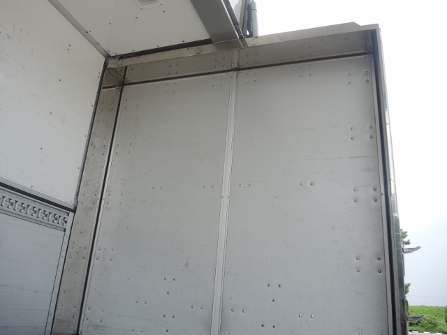 H23　いすゞ　07フォワード　冷凍ウィング　セミワイド　造りボデー